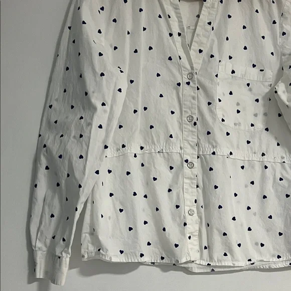 Esprit White Blouse with Navy Heart Accents - Picture 4 of 9